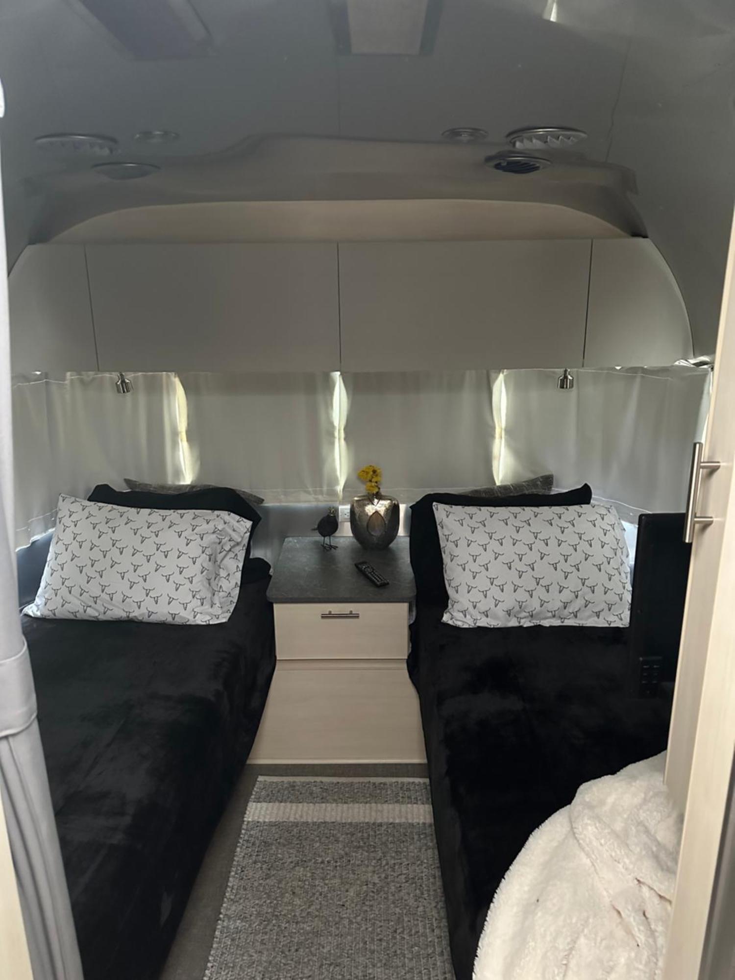 Airstream Alfresco Hotel Fredericksburg Exterior photo
